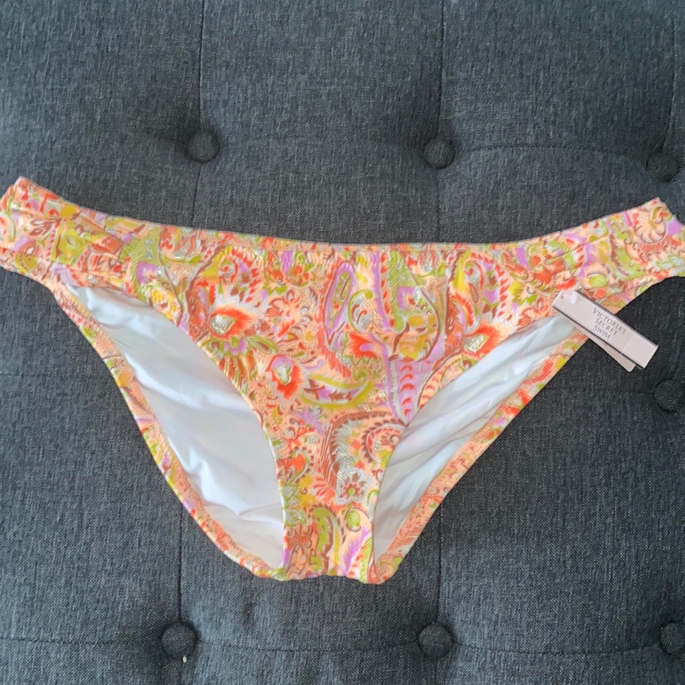 BNWT Victoria’s Secret bikini bottom